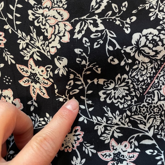 EUC papillon ruffle hem dress - Picture 5 of 5